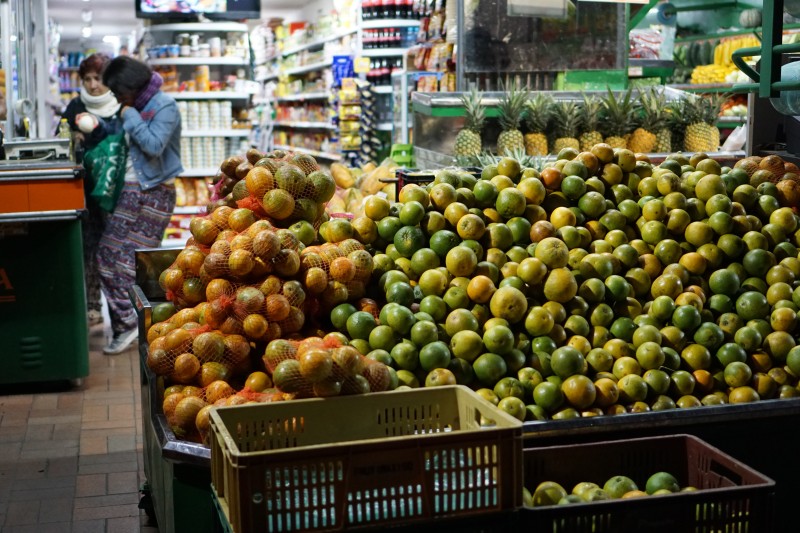 Fruit at grocery store in Modelia Fruit at grocery store in Modelia