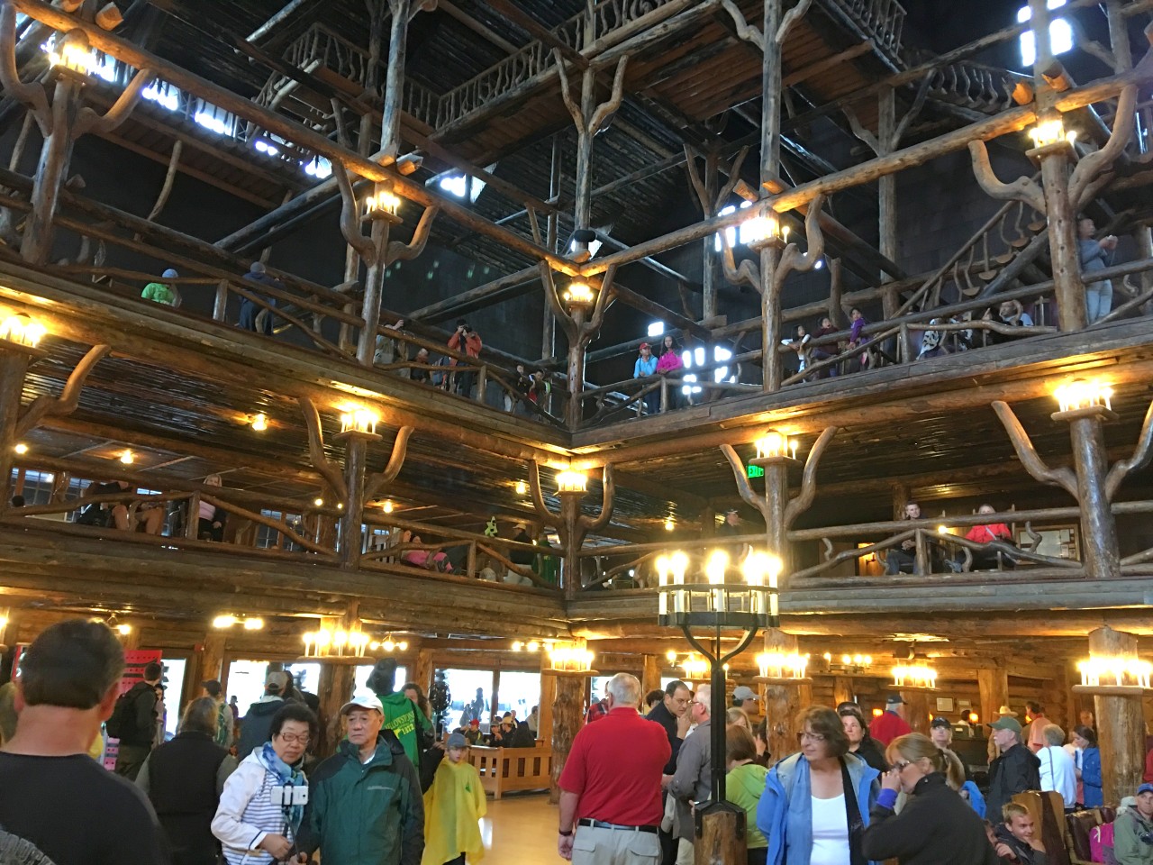 Ye old faithful hotel.